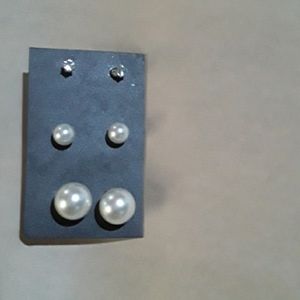 3 set  Earrings Silver and Pearl